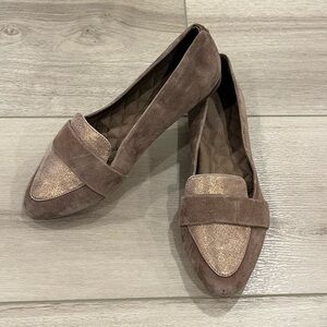 Birdies NWT The Blackbird Suede Metallic Flats in Oak Shimmer Sz 9